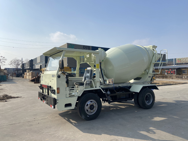 4m ³ mining concrete mixing and transportation truck